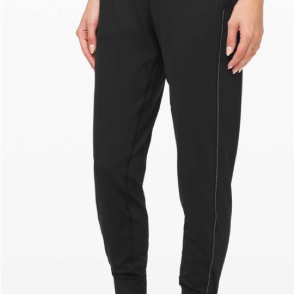 Lululemon Flurry Up High-Rise Jogger size 6 VGUC